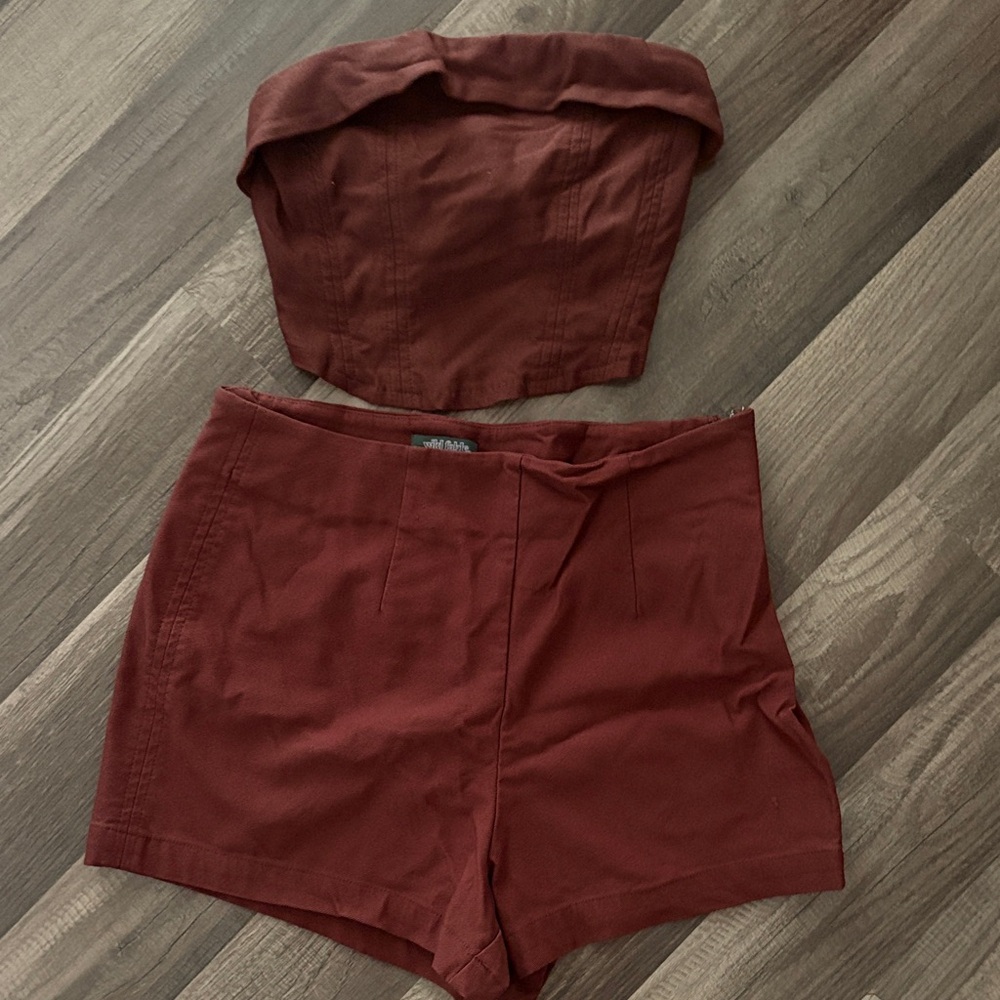 Rust High-Waist Women’s Shorts and tube top set